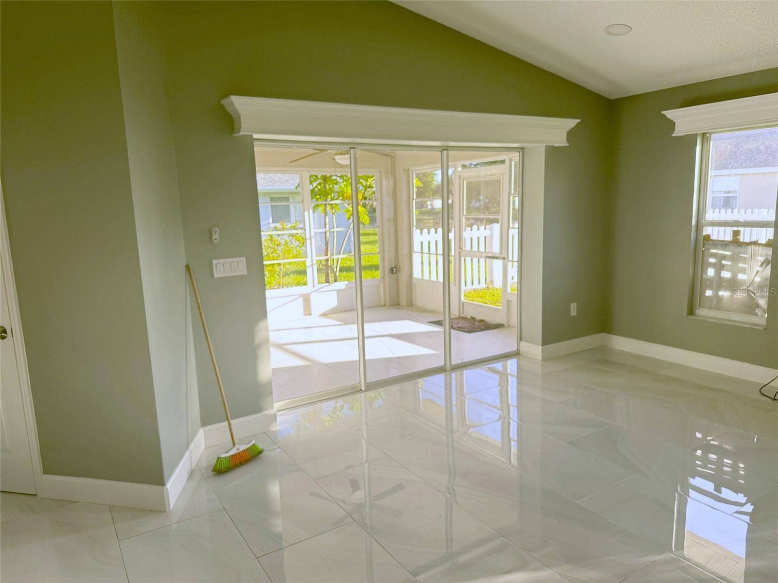 5909 41ST STREET E, Bradenton, FL 34203 5909 41ST STREET E, Bradenton, FL 34203