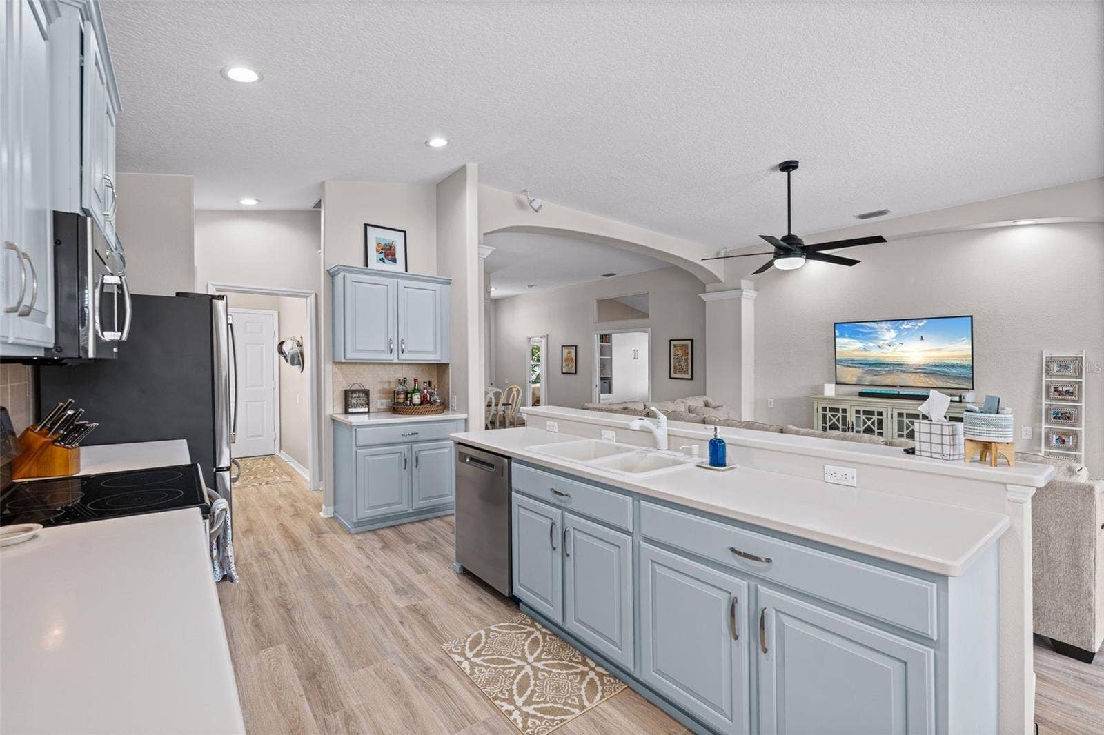 7164 DREWRYS BLUFF, Bradenton, FL 34203 7164 DREWRYS BLUFF, Bradenton, FL 34203