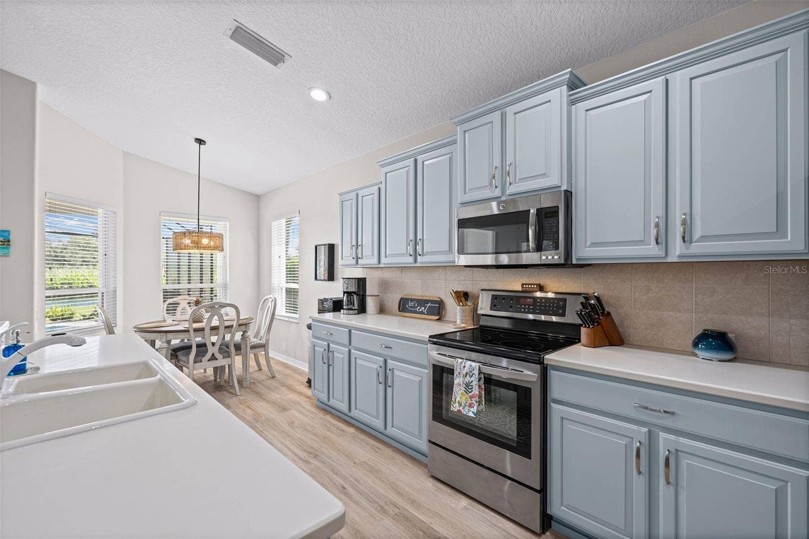 7164 DREWRYS BLUFF, Bradenton, FL 34203 7164 DREWRYS BLUFF, Bradenton, FL 34203