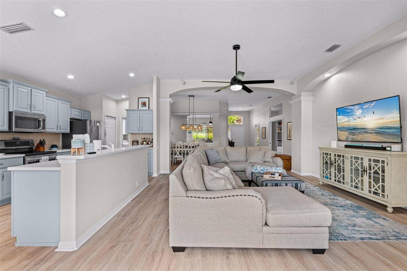 7164 DREWRYS BLUFF, Bradenton, FL 34203 7164 DREWRYS BLUFF, Bradenton, FL 34203