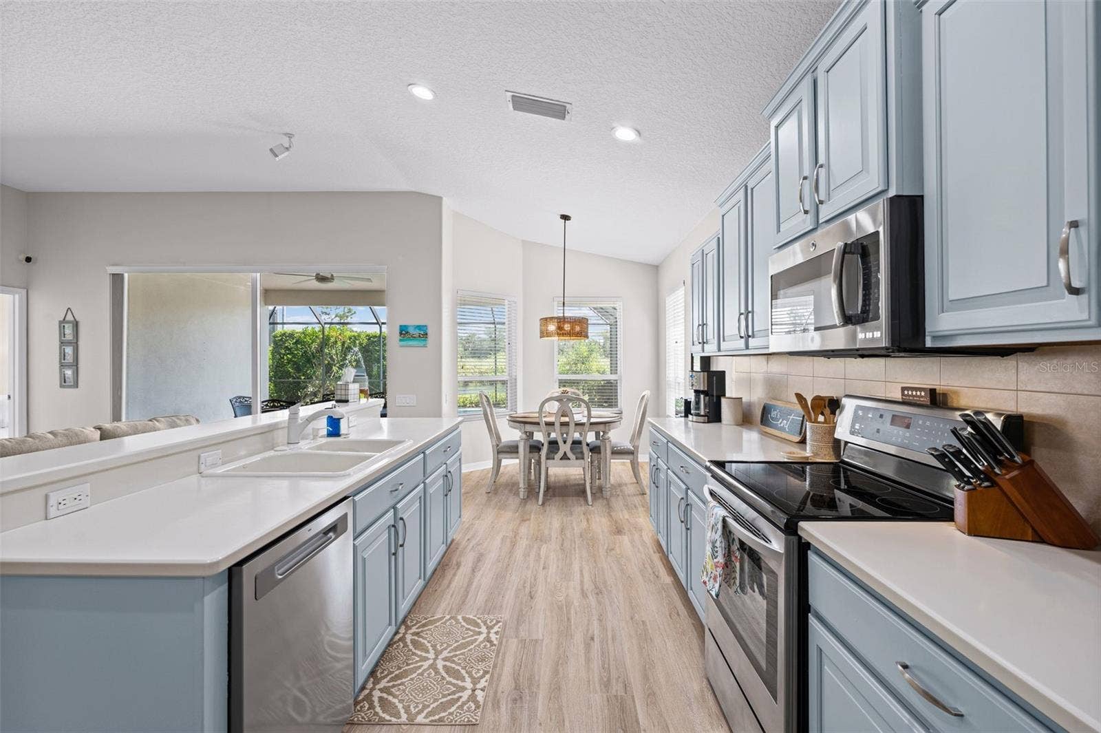 7164 DREWRYS BLUFF, Bradenton, FL 34203 7164 DREWRYS BLUFF, Bradenton, FL 34203