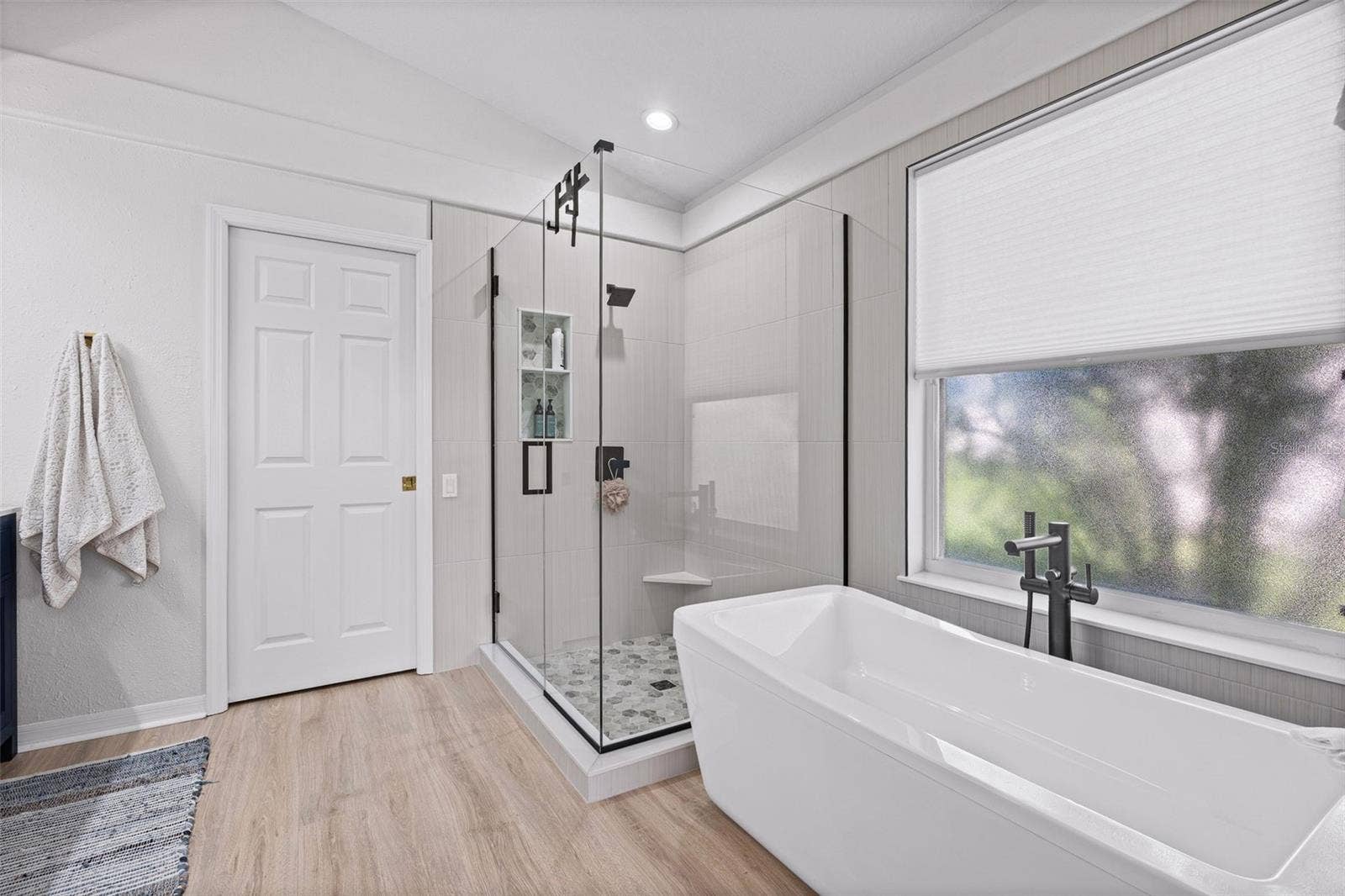 7164 DREWRYS BLUFF, Bradenton, FL 34203 7164 DREWRYS BLUFF, Bradenton, FL 34203