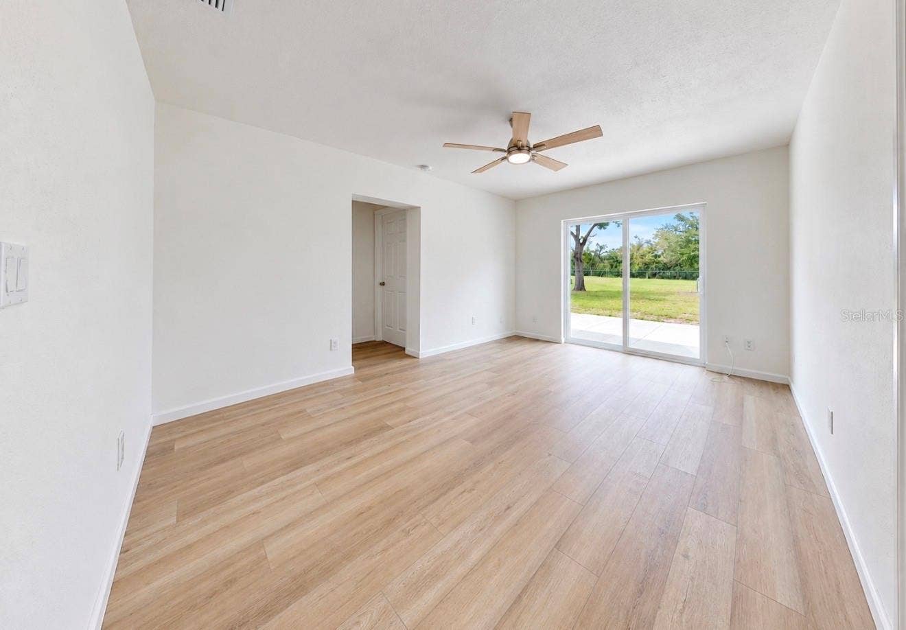 1406 W DEL WEBB BOULEVARD, Sun City Center, FL 33573