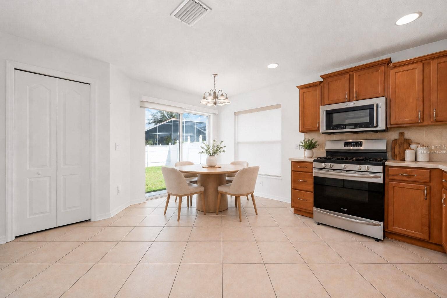 10230 41ST COURT E, Parrish, FL 34219 Virtually Staged Kitchen
