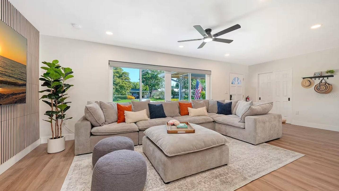5307 14TH AVENUE DRIVE W, Bradenton, FL 34209 5307 14TH AVENUE DRIVE W, Bradenton, FL 34209
