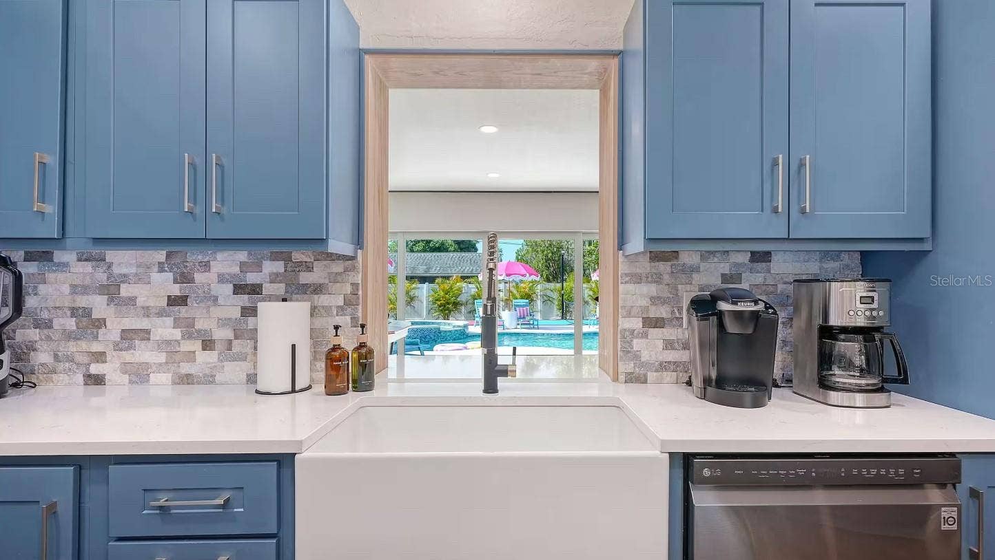5307 14TH AVENUE DRIVE W, Bradenton, FL 34209 5307 14TH AVENUE DRIVE W, Bradenton, FL 34209