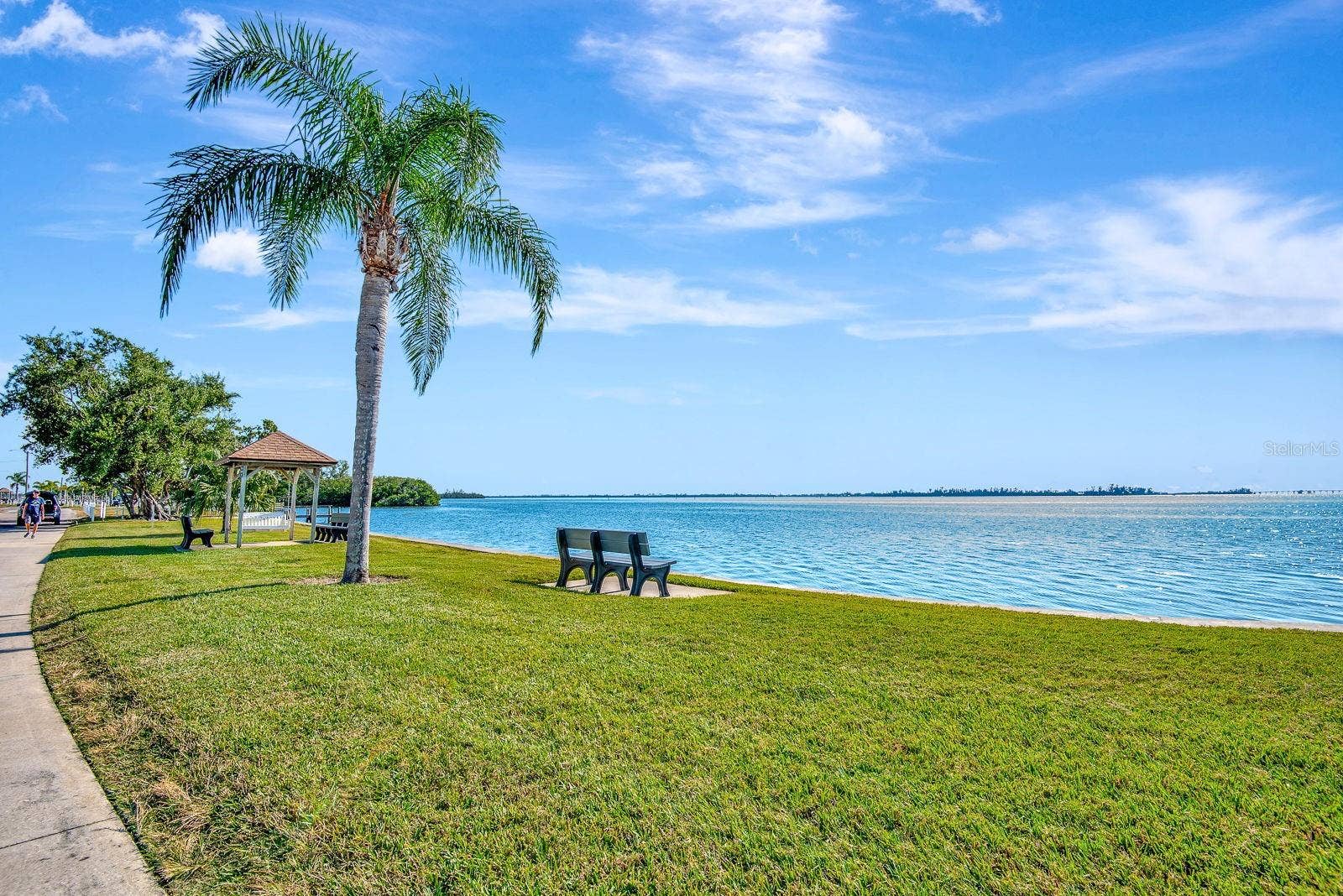 60 4TH STREET, Bradenton, FL 34210 Paradise Bay common areas