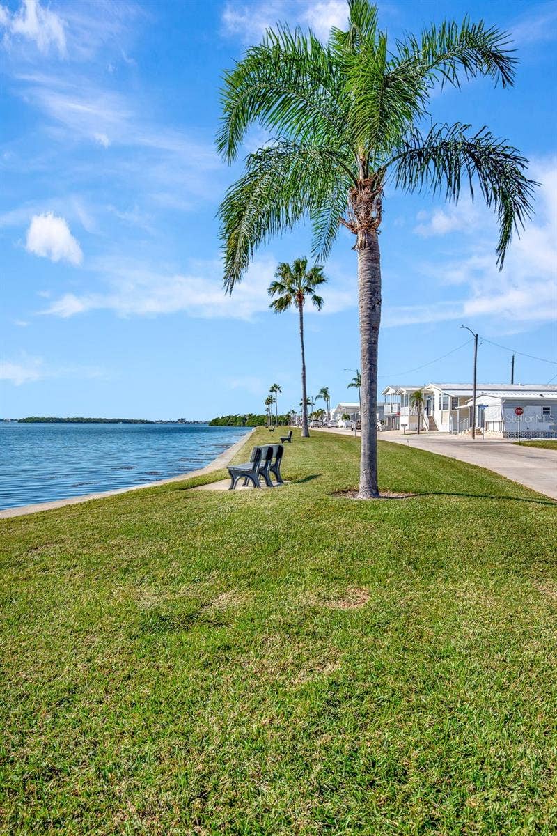 60 4TH STREET, Bradenton, FL 34210 60 4TH STREET, Bradenton, FL 34210