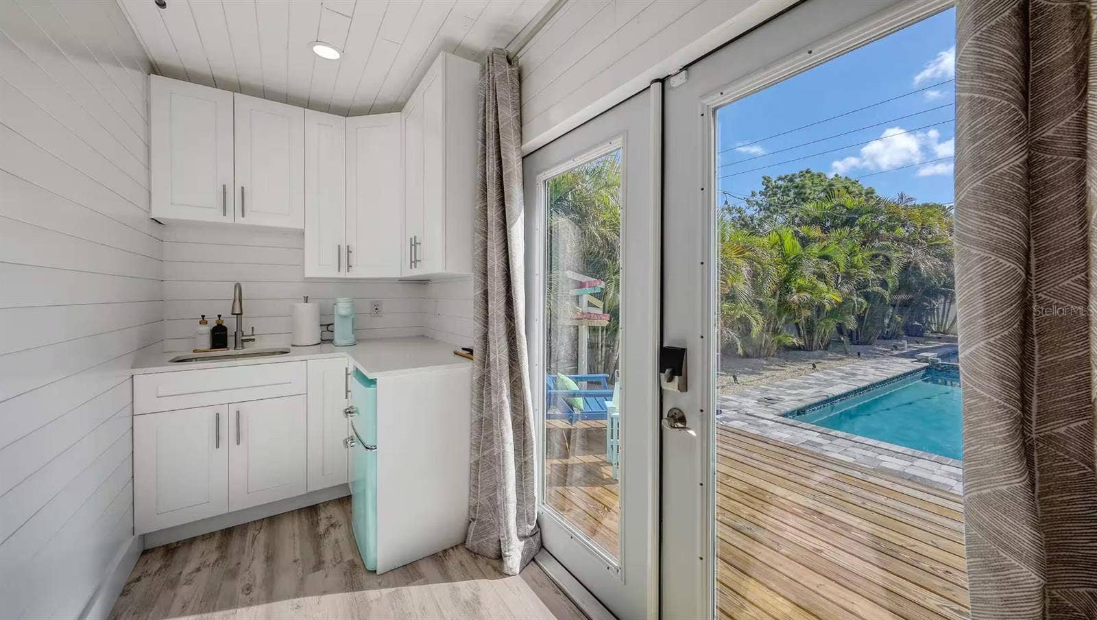 7104 9TH AVENUE DRIVE NW, Bradenton, FL 34209 7104 9TH AVENUE DRIVE NW, Bradenton, FL 34209