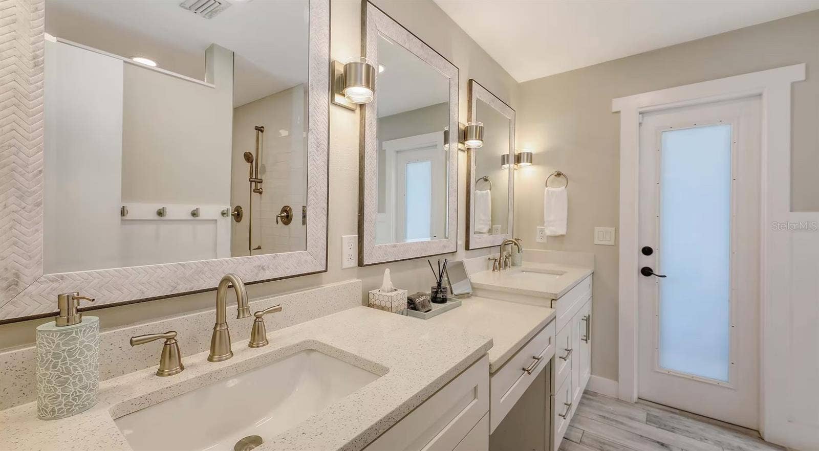 7104 9TH AVENUE DRIVE NW, Bradenton, FL 34209 7104 9TH AVENUE DRIVE NW, Bradenton, FL 34209
