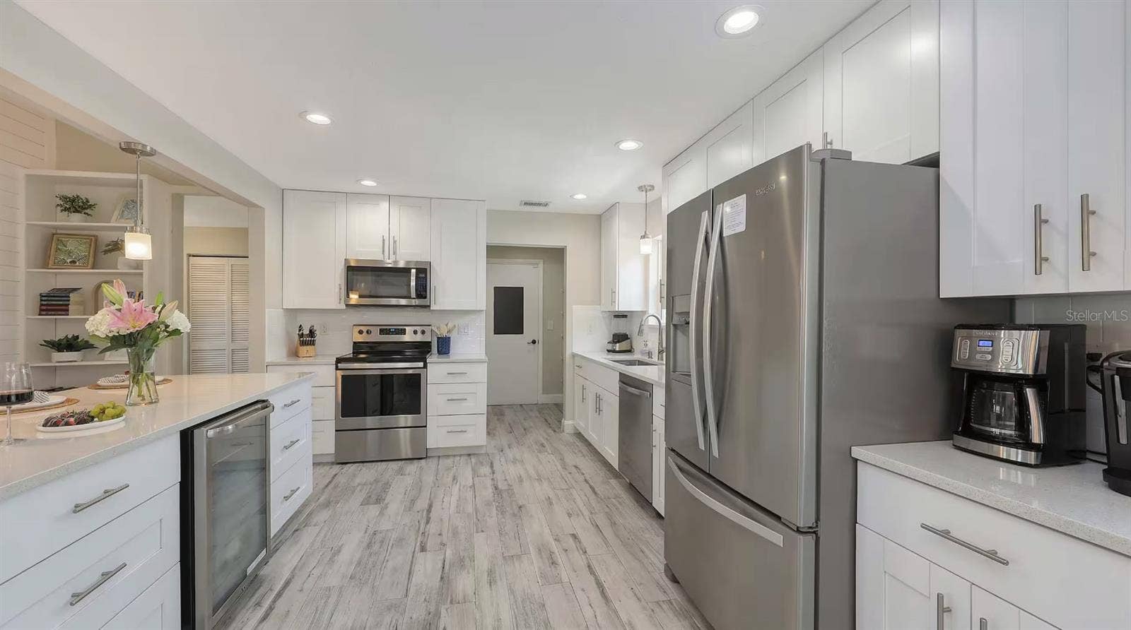 7104 9TH AVENUE DRIVE NW, Bradenton, FL 34209 7104 9TH AVENUE DRIVE NW, Bradenton, FL 34209