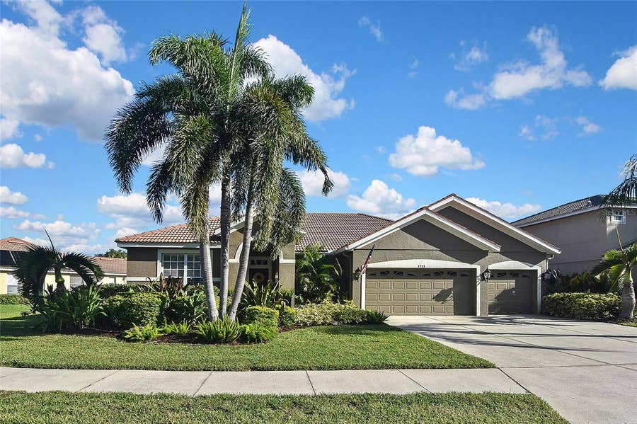 Property photo for 1711 PINYON PINE DRIVE, Sarasota, FL