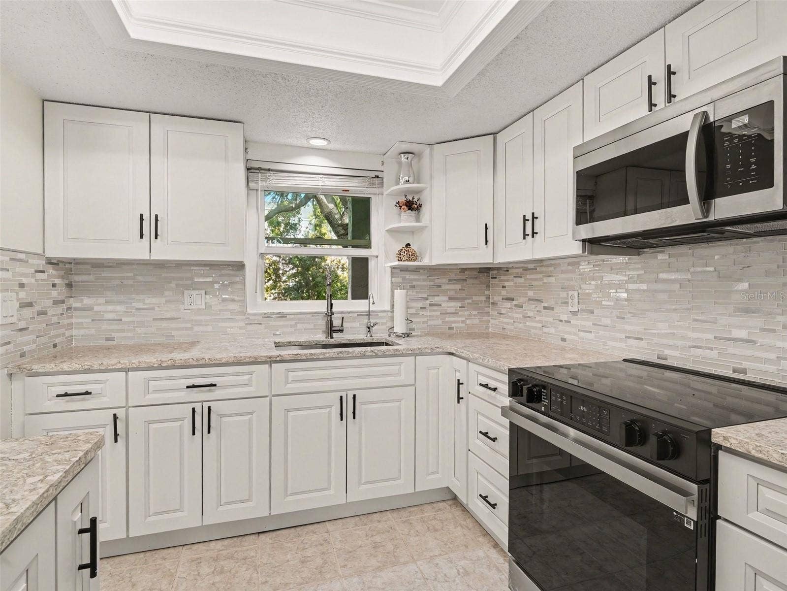 3108 LAKE BAYSHORE DRIVE, #211, Bradenton, FL 34205