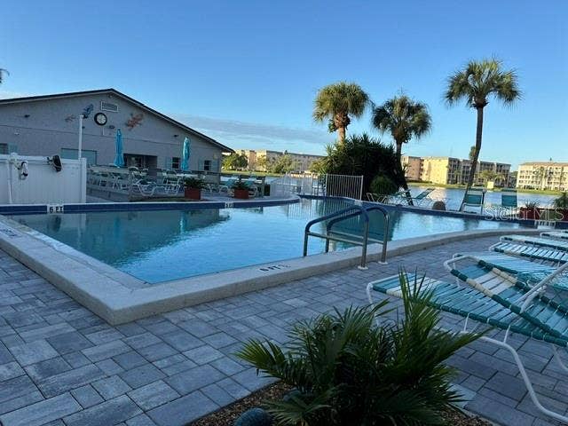 3108 LAKE BAYSHORE DRIVE, #211, Bradenton, FL 34205
