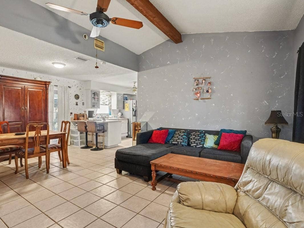 6313 SWEETWATER DRIVE E, Lakeland, FL 33811 6313 SWEETWATER DRIVE E, Lakeland, FL 33811