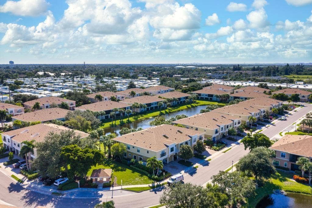4208 OVERTURE CIRCLE, #502, Bradenton, FL 34209 4208 OVERTURE CIRCLE, #502, Bradenton, FL 34209