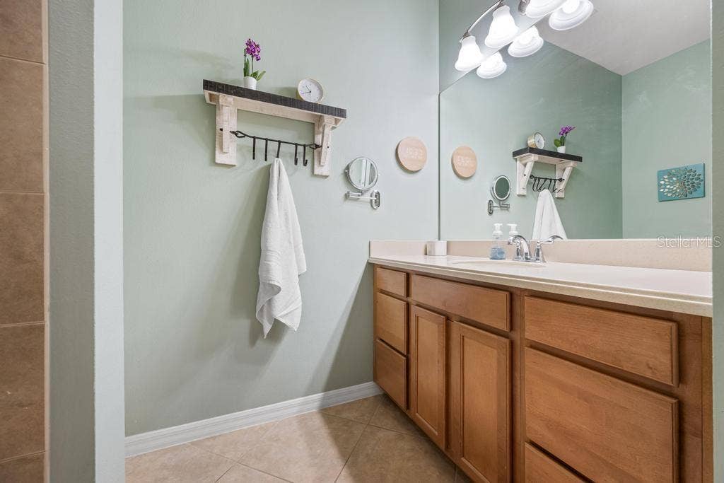 4208 OVERTURE CIRCLE, #502, Bradenton, FL 34209 Primary Bath