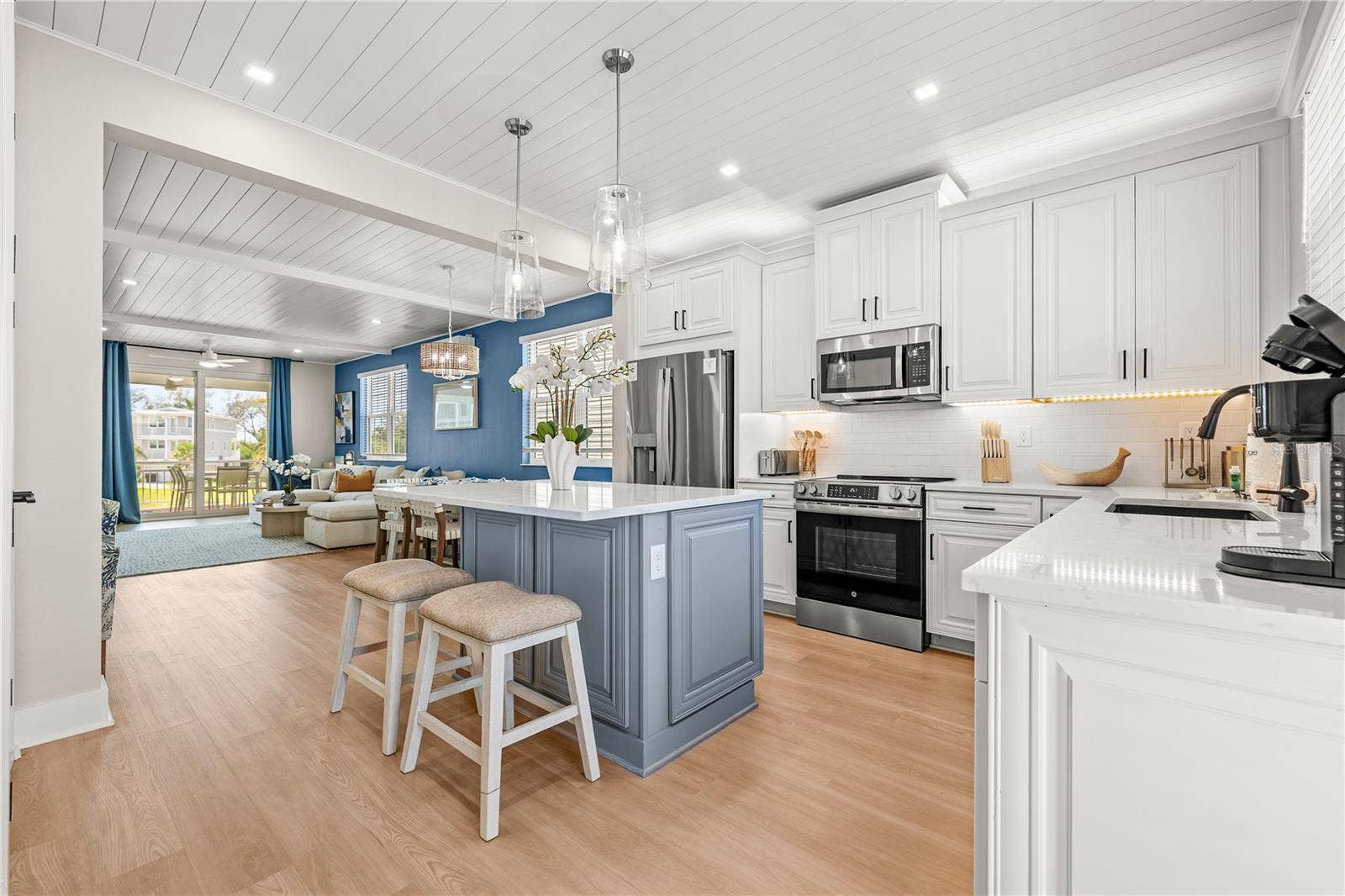 4318 MARINA VIEW WAY, Cortez, FL 34215 4318 MARINA VIEW WAY, Cortez, FL 34215