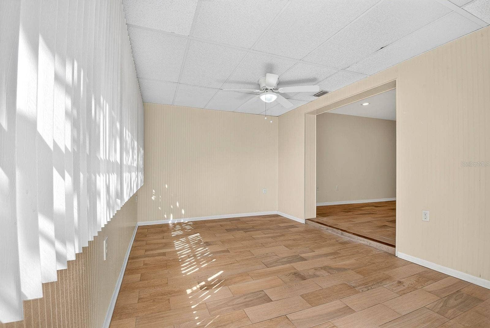 390 301 BOULEVARD W, #10C, Bradenton, FL 34205 Florida Room