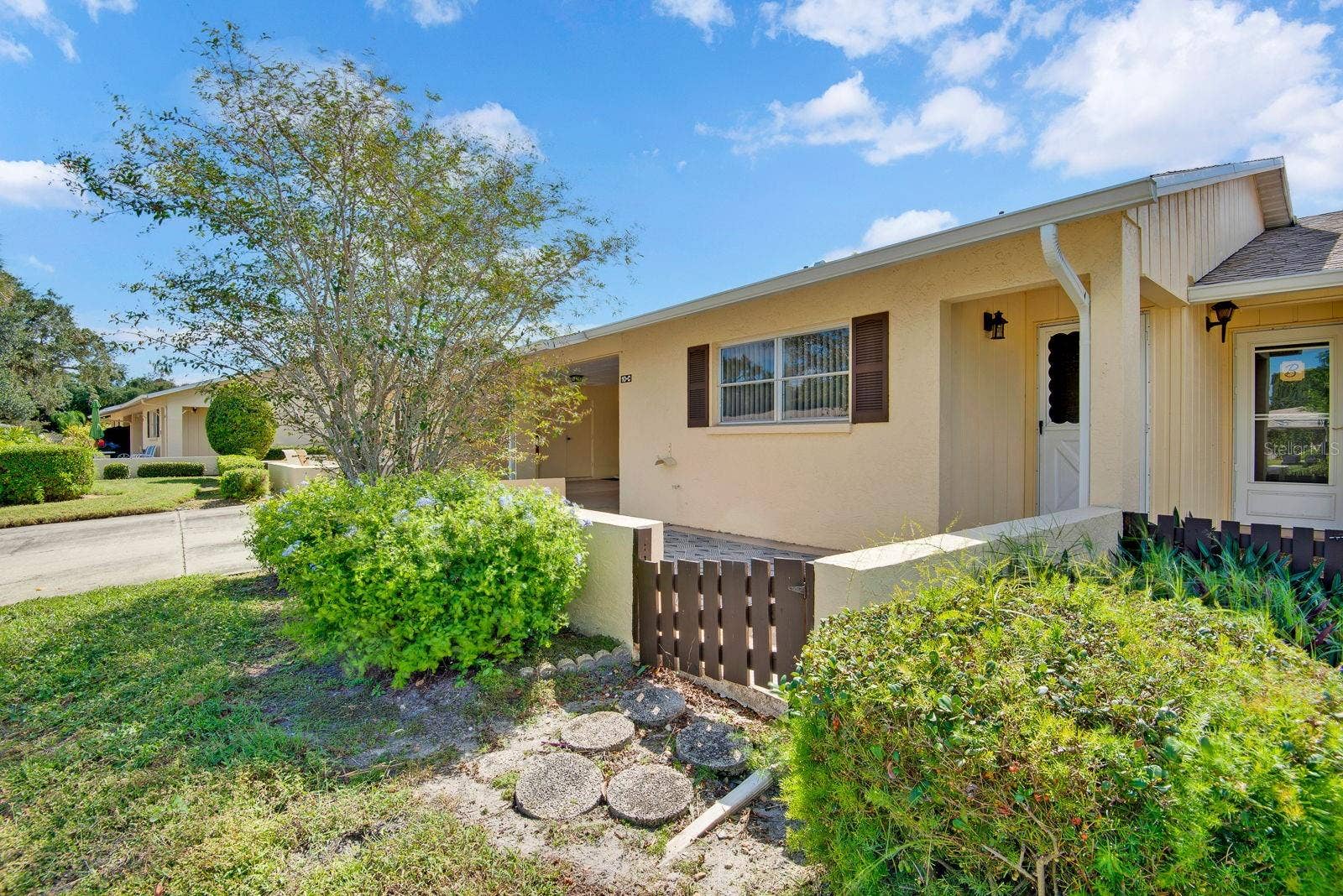 390 301 BOULEVARD W, #10C, Bradenton, FL 34205 Front