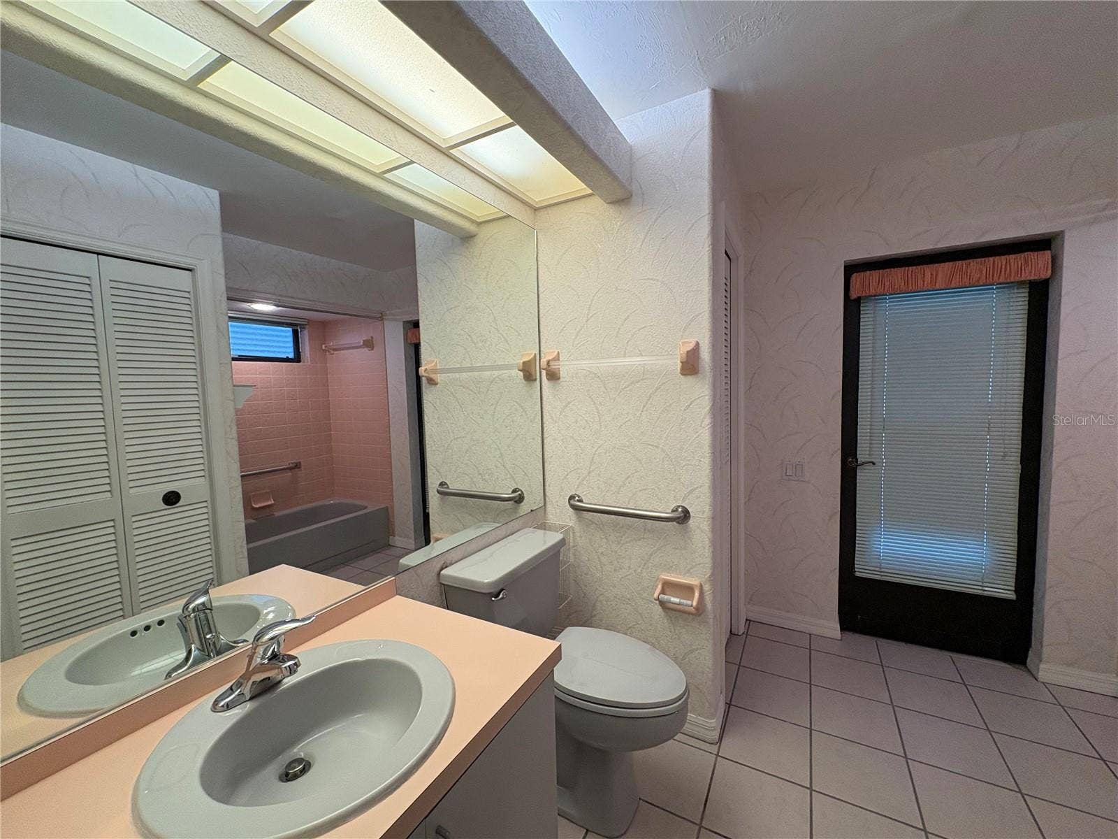 4328 COUNTRY CLUB BOULEVARD, Cape Coral, FL 33904 Outside 4th Bedroom, 3rd BATH