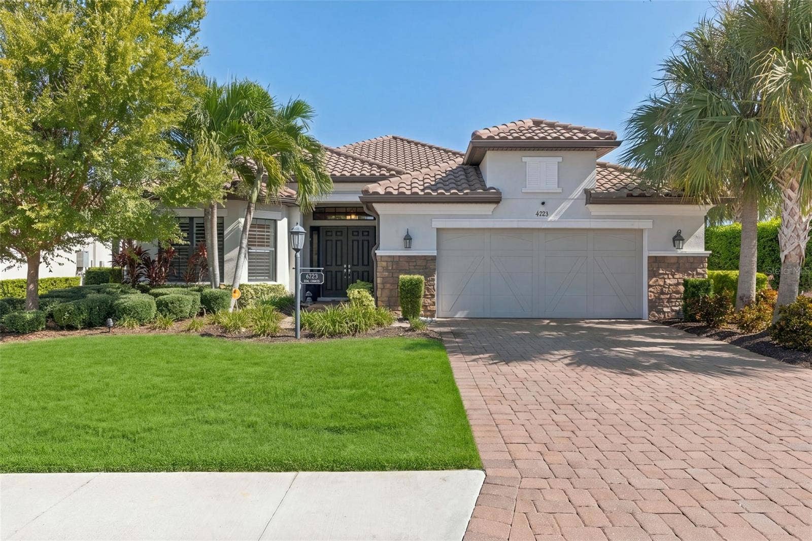 4723 BENITO COURT, Bradenton, FL 34211 4723 BENITO COURT, Bradenton, FL 34211