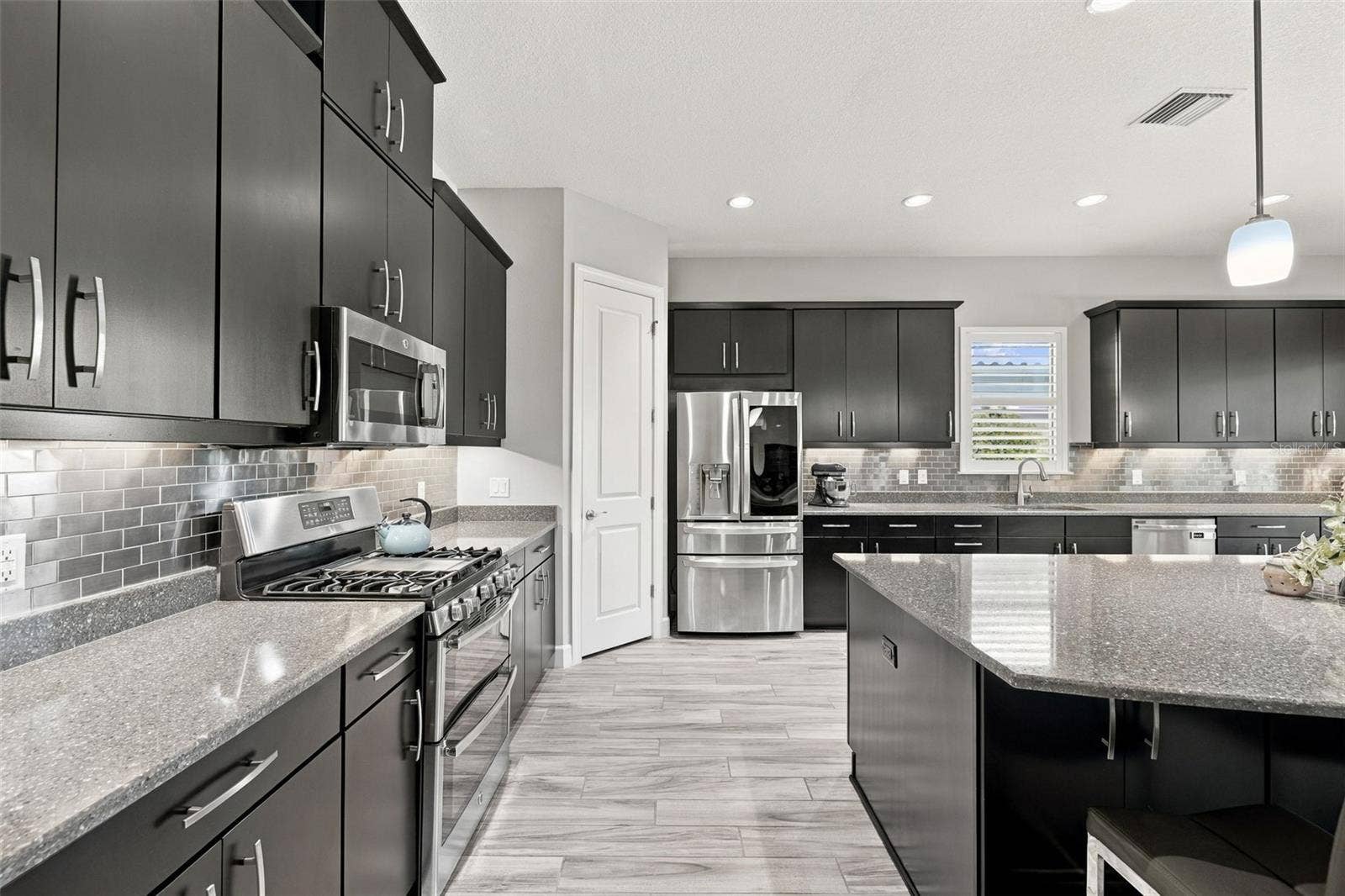 4723 BENITO COURT, Bradenton, FL 34211 Gourmet Kitchen with high end appliances