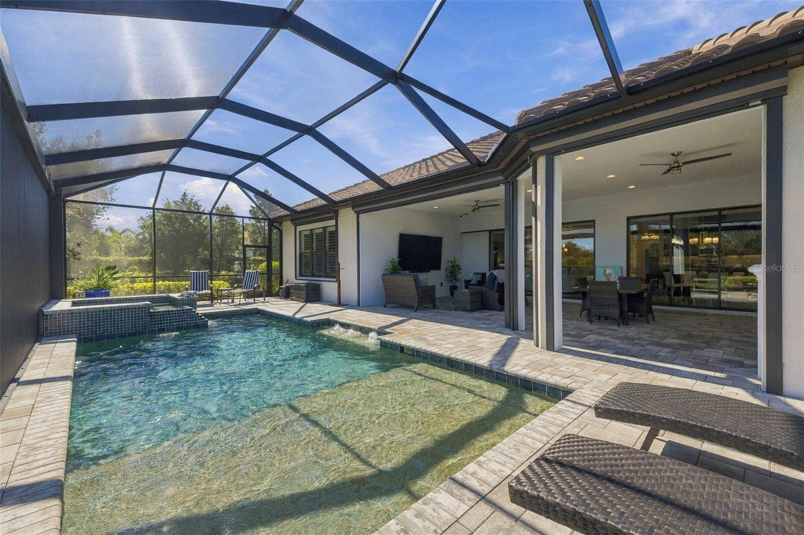 4723 BENITO COURT, Bradenton, FL 34211 Hurricane Shades up