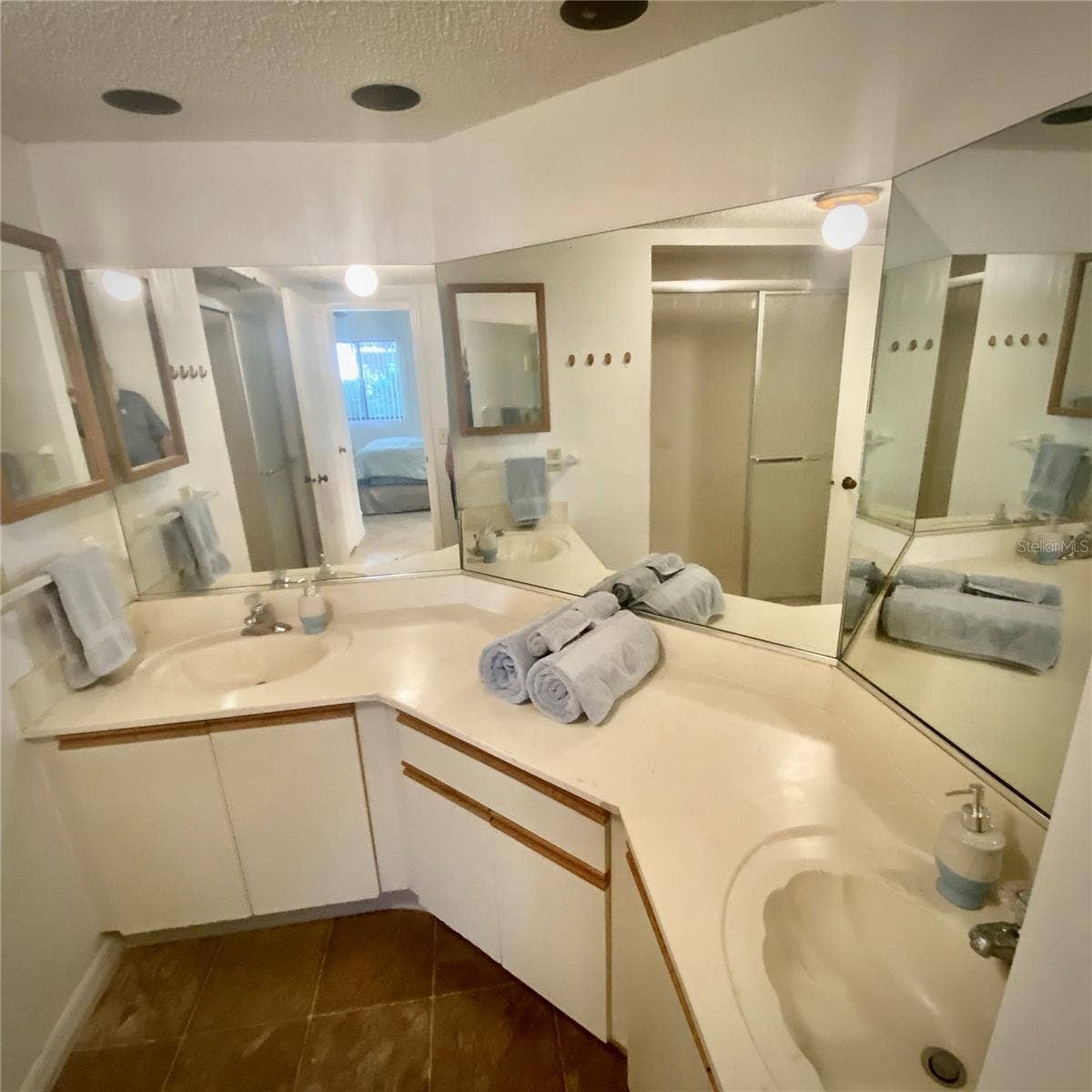 4437 46TH AVENUE W, #4437, Bradenton, FL 34210 4437 46TH AVENUE W, #4437, Bradenton, FL 34210