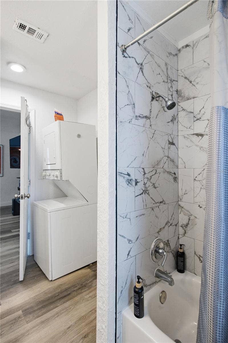 1807 DOUGLAS AVENUE, Clearwater, FL 33755