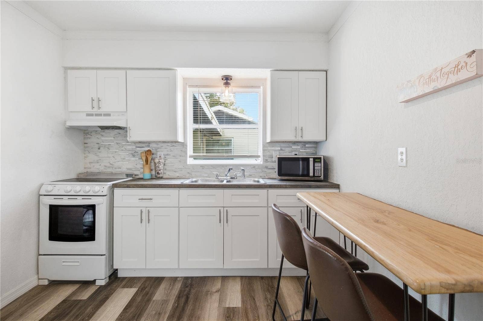 1807 DOUGLAS AVENUE, Clearwater, FL 33755
