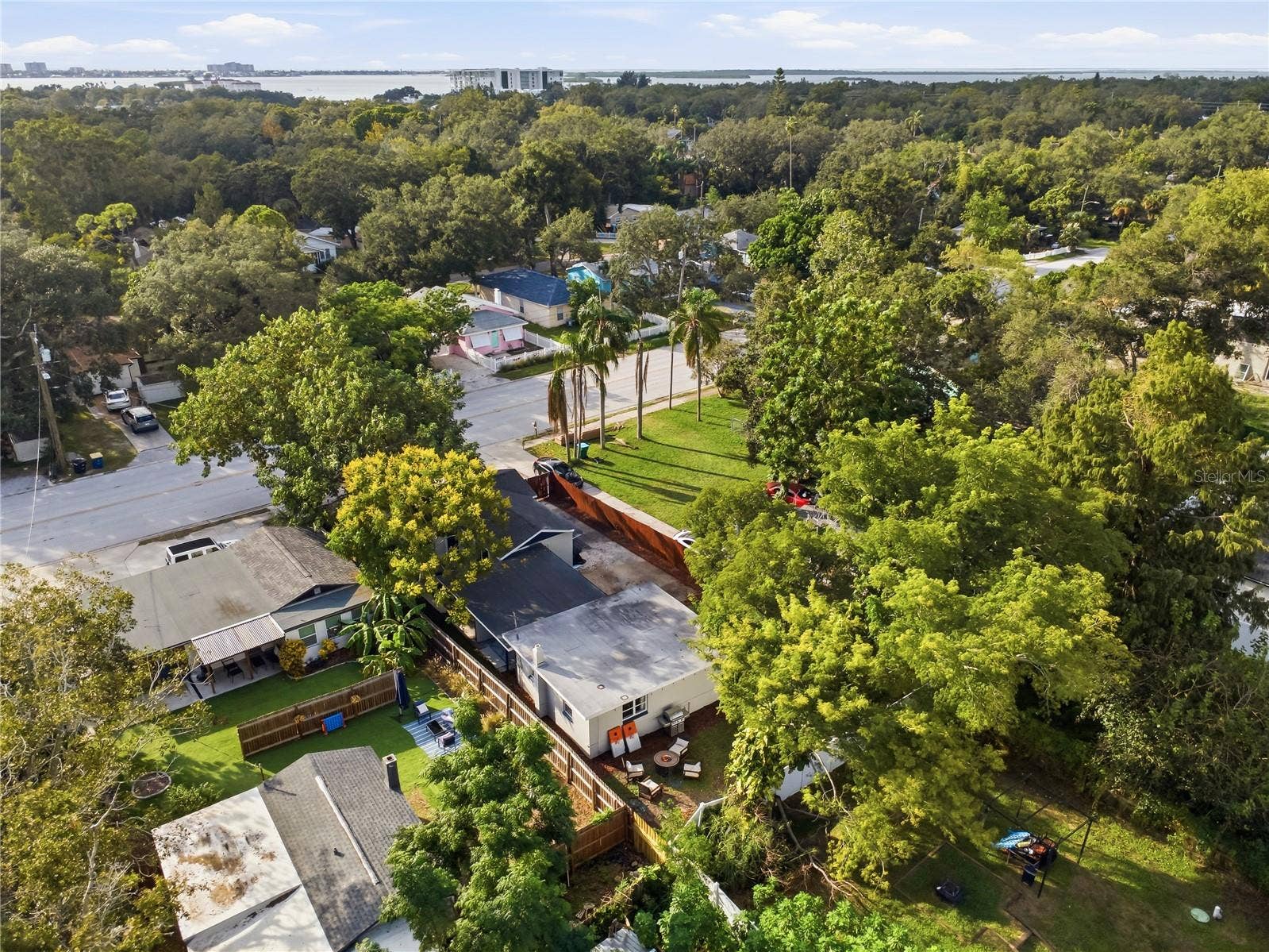 1807 DOUGLAS AVENUE, Clearwater, FL 33755