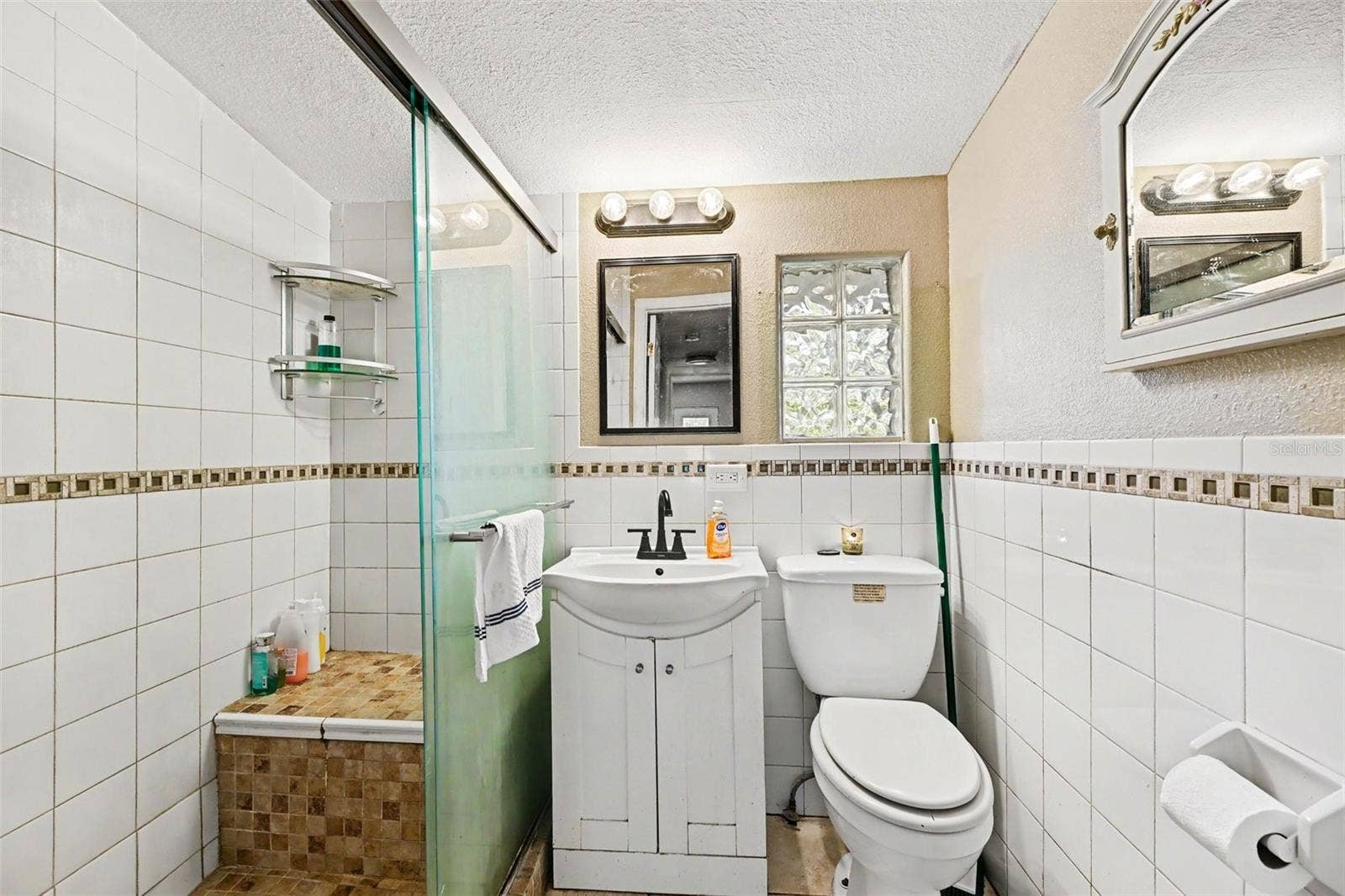 8202 OAKWILDE STREET, Riverview, FL 33578 8202 OAKWILDE STREET, Riverview, FL 33578
