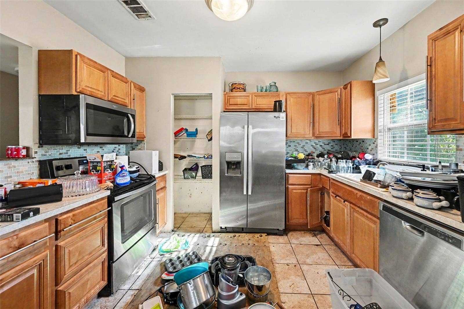 8202 OAKWILDE STREET, Riverview, FL 33578 8202 OAKWILDE STREET, Riverview, FL 33578
