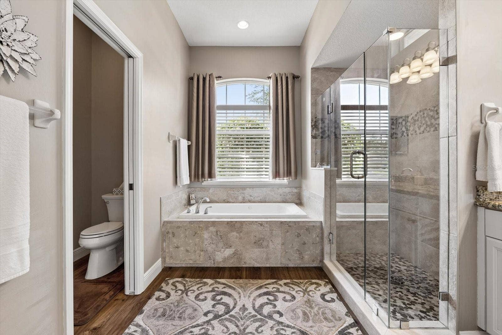 9921 LAUREL VALLEY AVENUE CIRCLE, Bradenton, FL 34202 9921 LAUREL VALLEY AVENUE CIRCLE, Bradenton, FL 34202