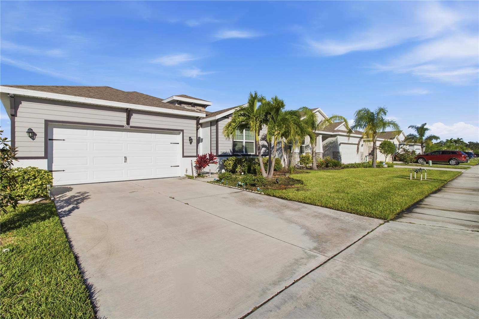 5910 OAK BRIDGE COURT, Bradenton, FL 34211 5910 OAK BRIDGE COURT, Bradenton, FL 34211