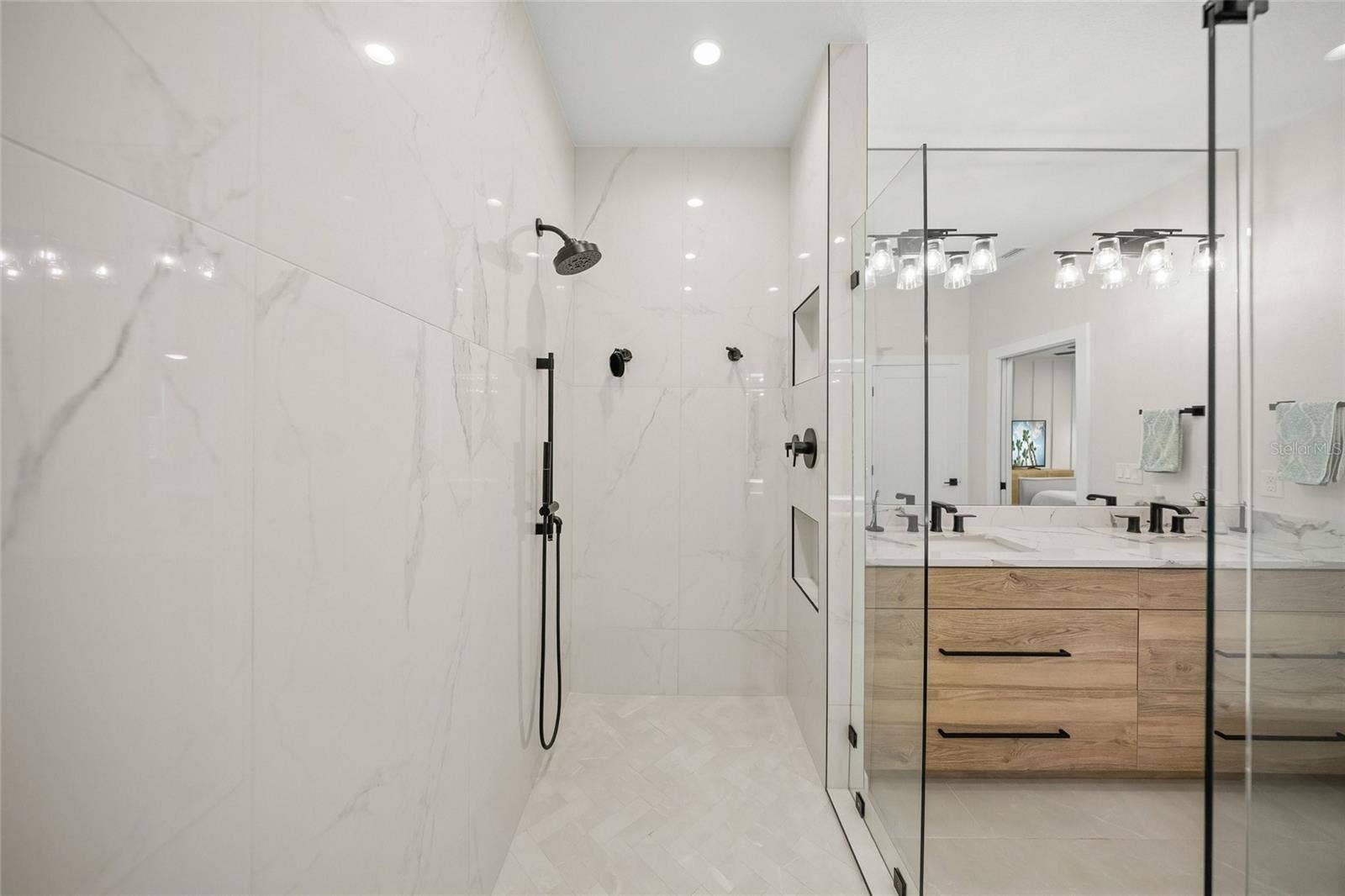 4707 GARDEN ARBOR WAY, Bradenton, FL 34203 4707 GARDEN ARBOR WAY, Bradenton, FL 34203