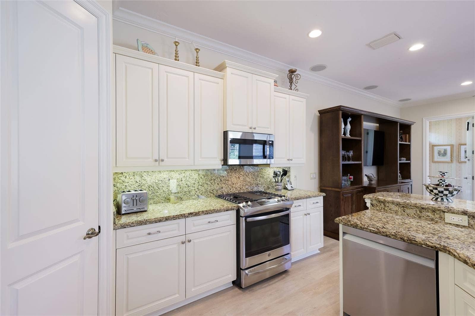 6918 BRIER CREEK COURT, Lakewood Ranch, FL 34202 6918 BRIER CREEK COURT, Lakewood Ranch, FL 34202
