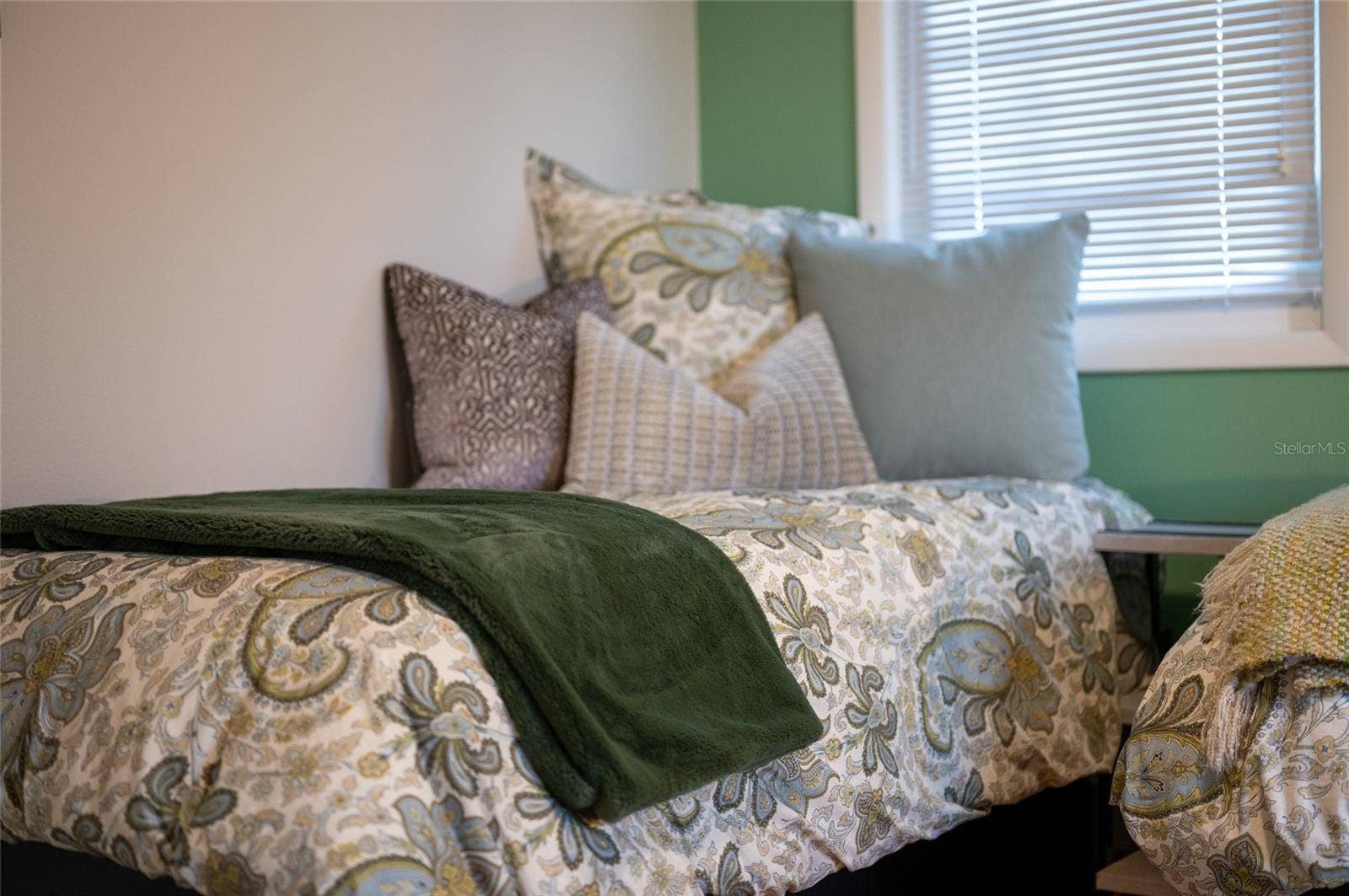 5005 CANTERBURY DRIVE, Sarasota, FL 34243 Third Bedroom