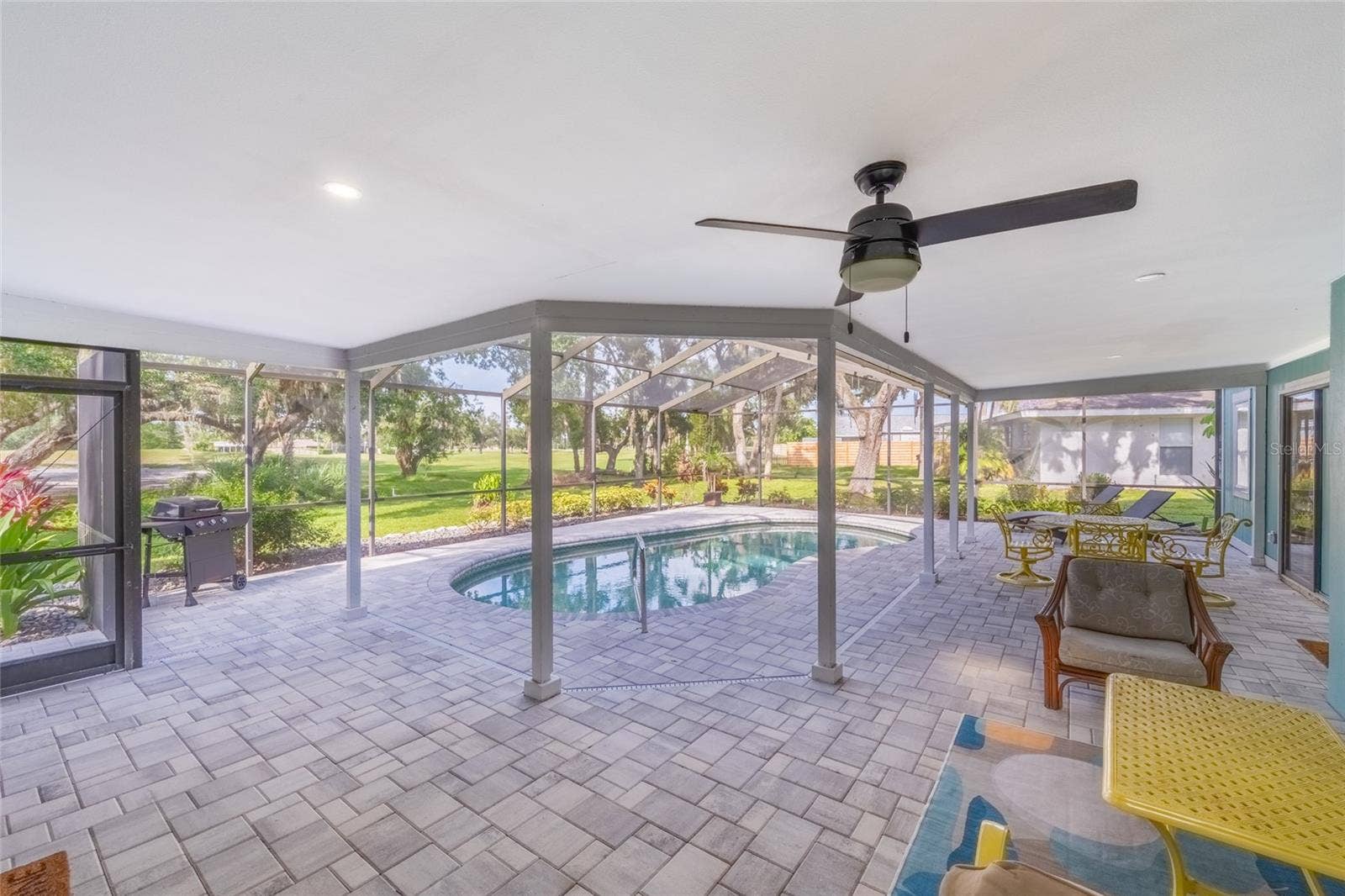 5005 CANTERBURY DRIVE, Sarasota, FL 34243 Pool Deck