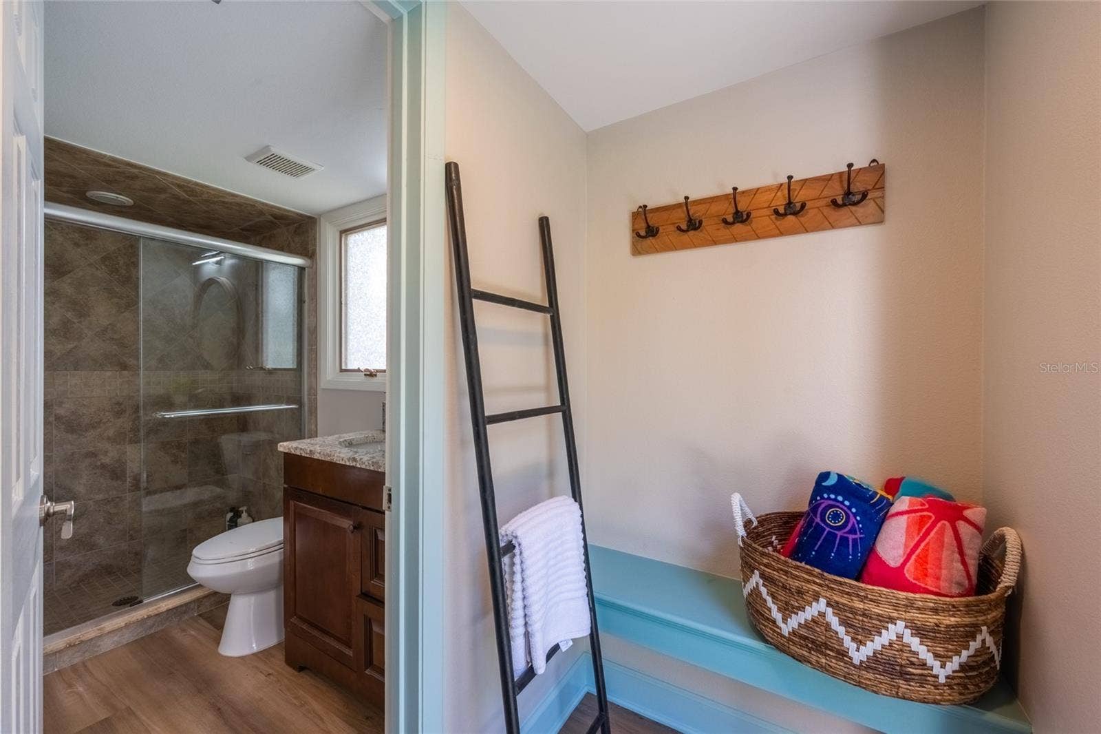 5005 CANTERBURY DRIVE, Sarasota, FL 34243 Pool Bath Entry