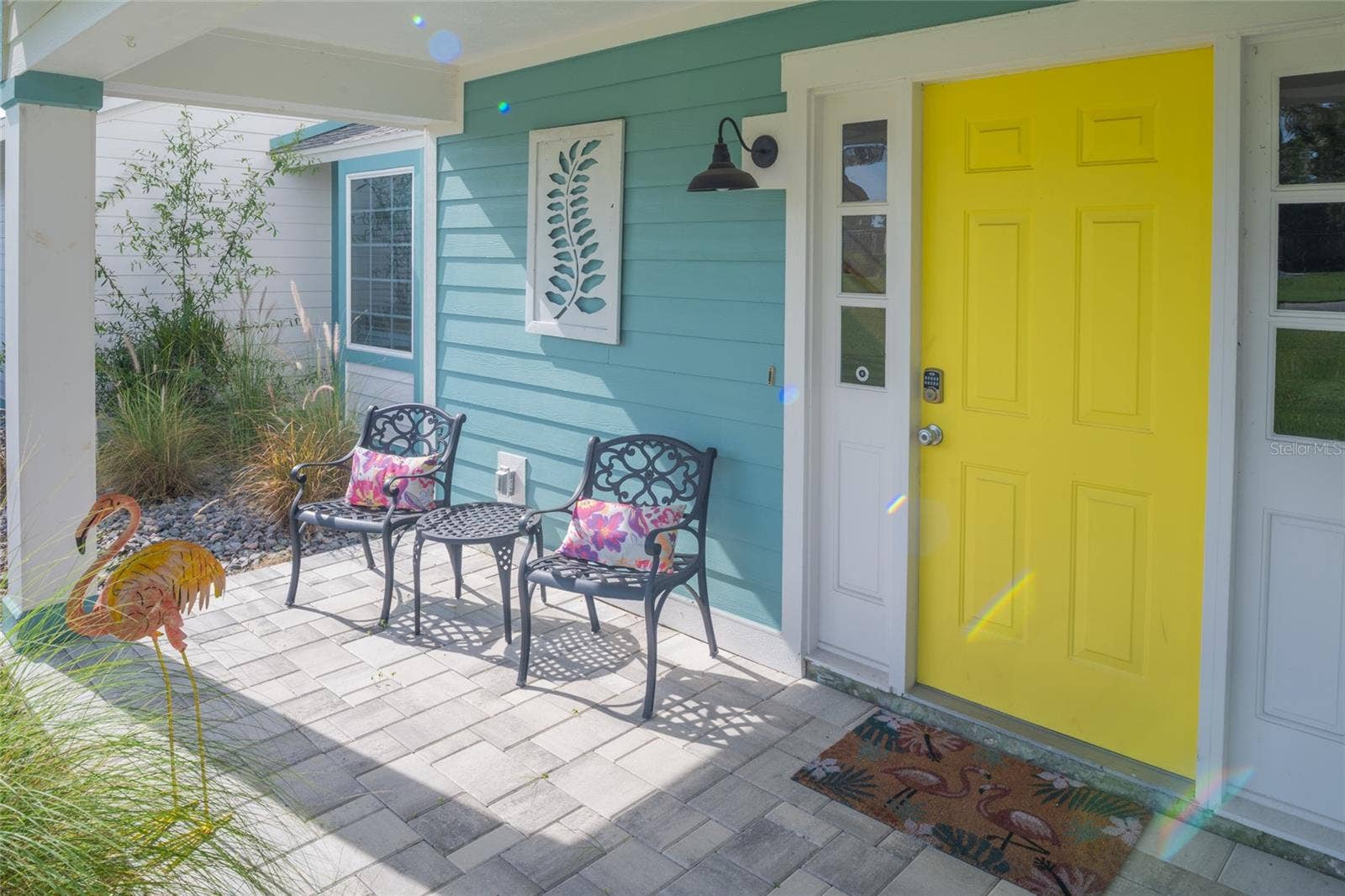 5005 CANTERBURY DRIVE, Sarasota, FL 34243 Front Porch