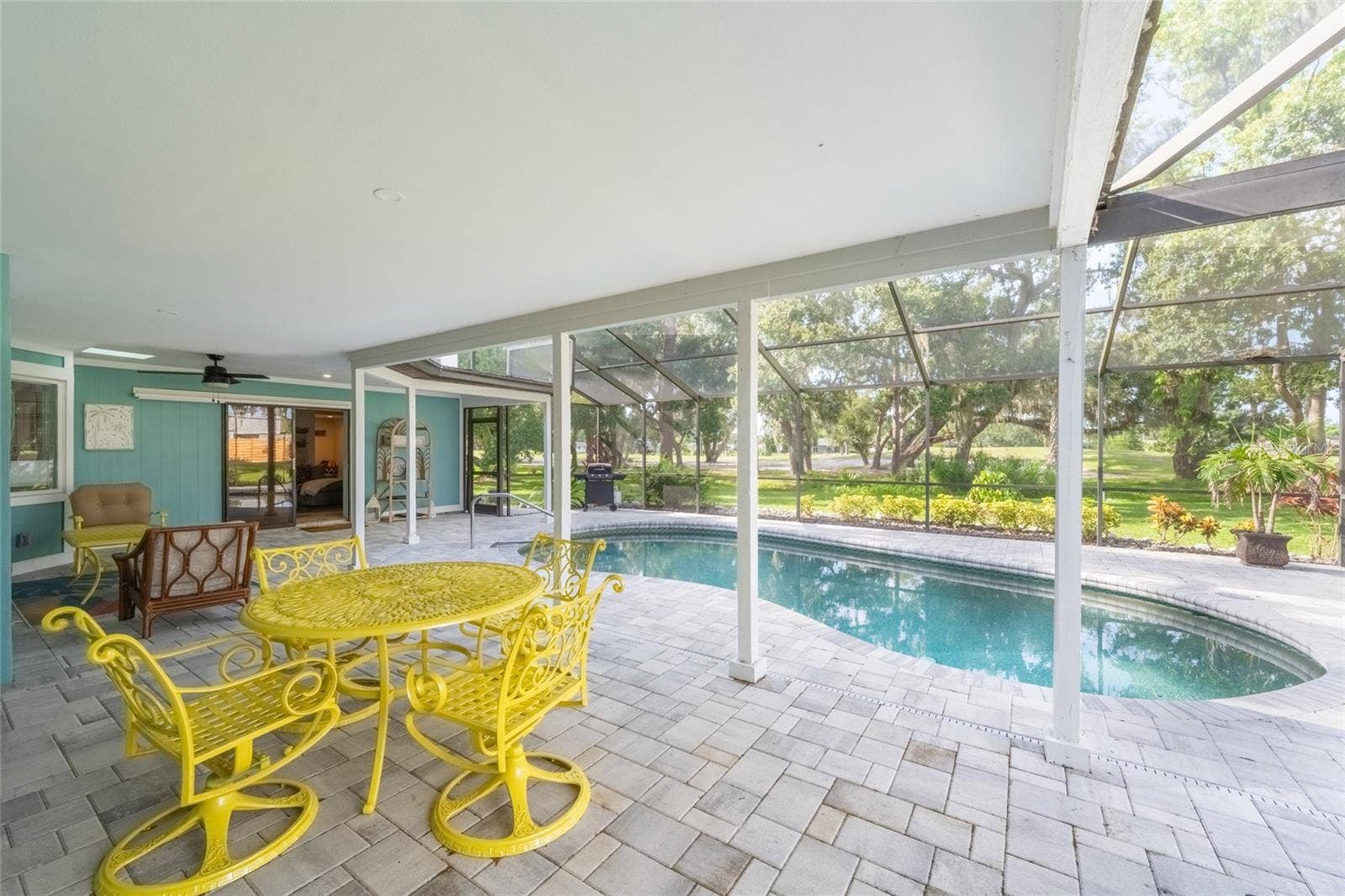 5005 CANTERBURY DRIVE, Sarasota, FL 34243 Pool Deck