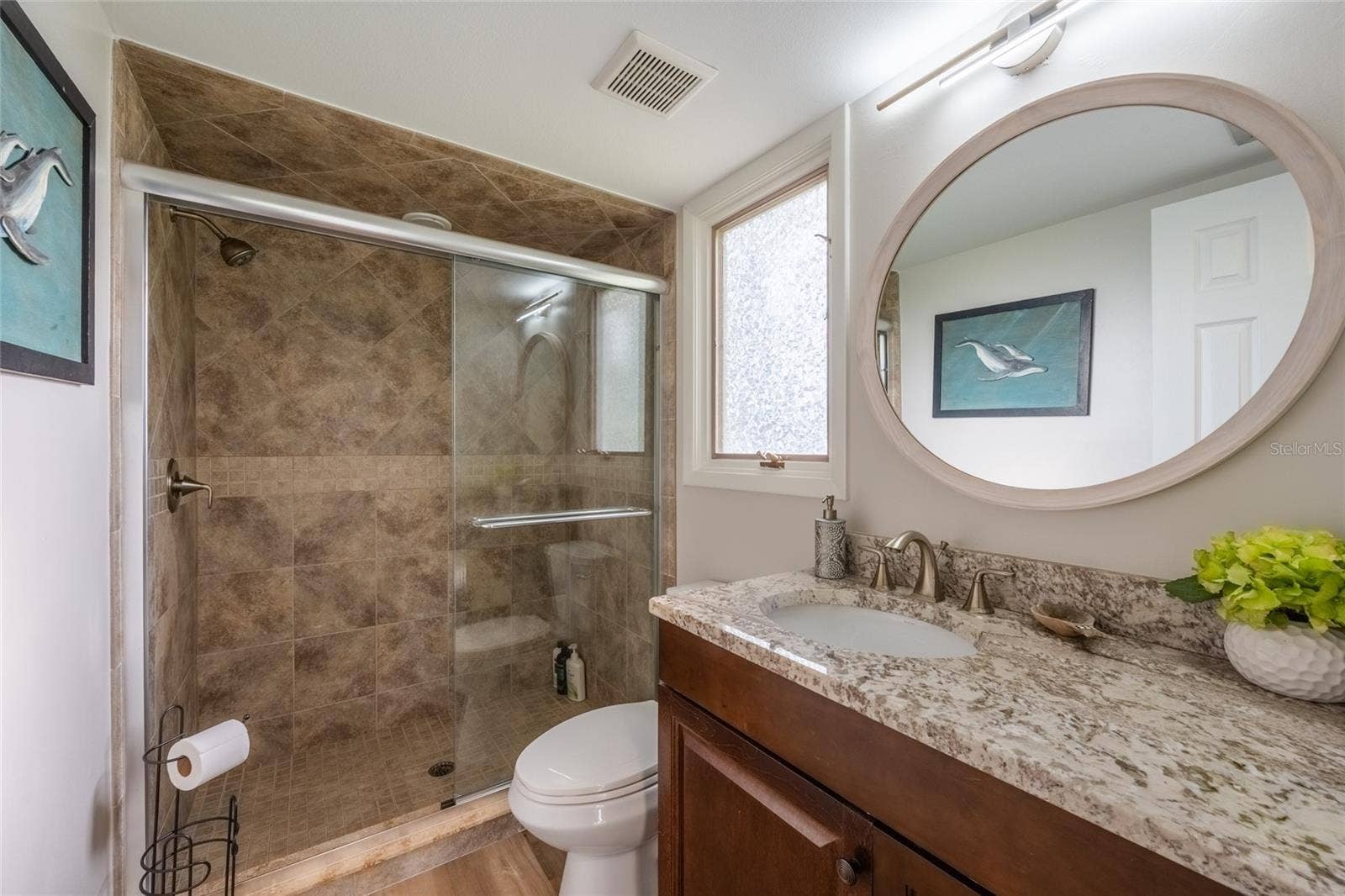 5005 CANTERBURY DRIVE, Sarasota, FL 34243 Third Bath/ Pool Bath