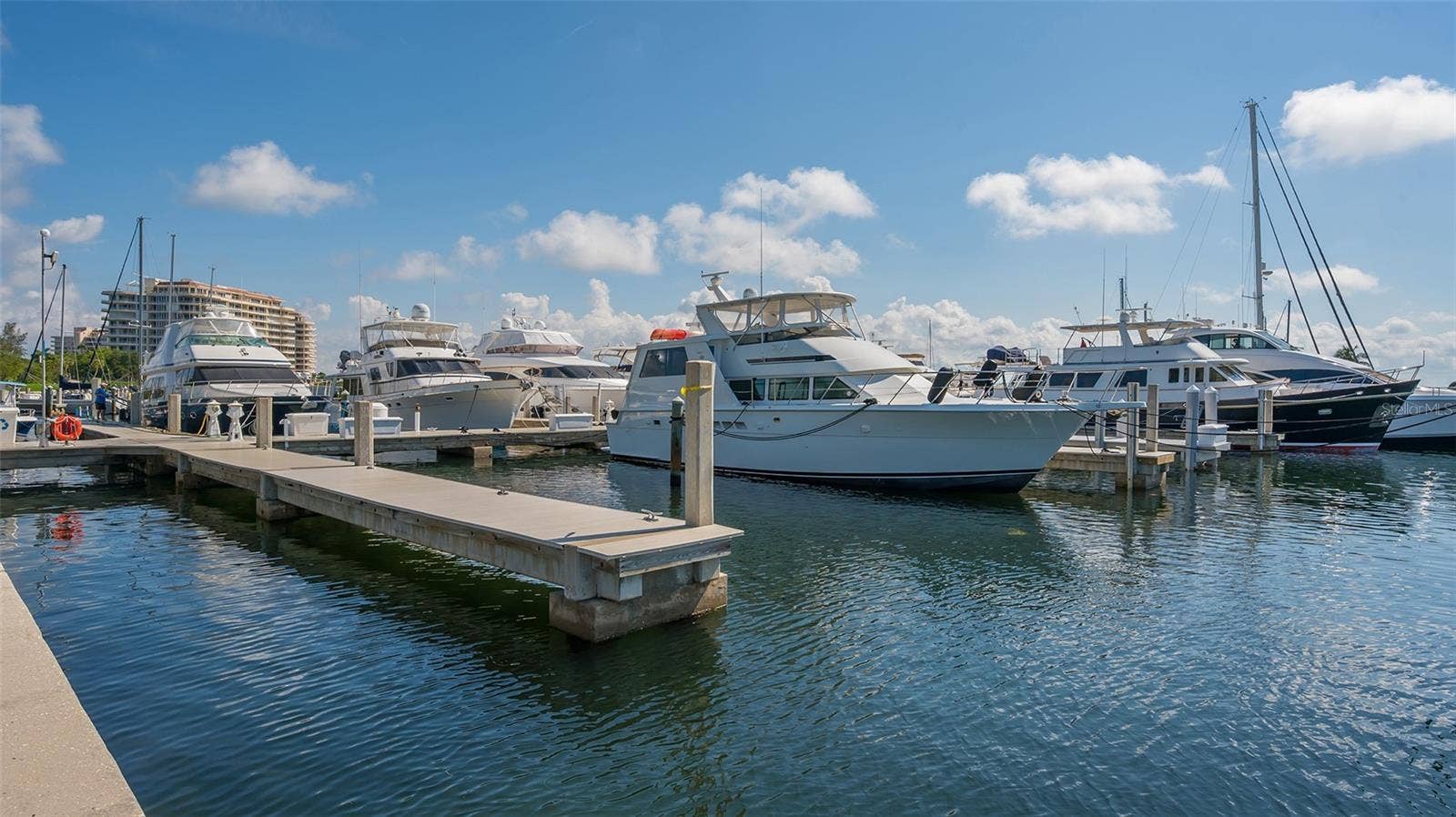 2245 HARBOURSIDE DRIVE, #101, Longboat Key, FL 34228 2245 HARBOURSIDE DRIVE, #101, Longboat Key, FL 34228