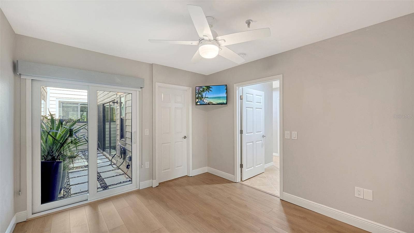 2245 HARBOURSIDE DRIVE, #101, Longboat Key, FL 34228 2245 HARBOURSIDE DRIVE, #101, Longboat Key, FL 34228