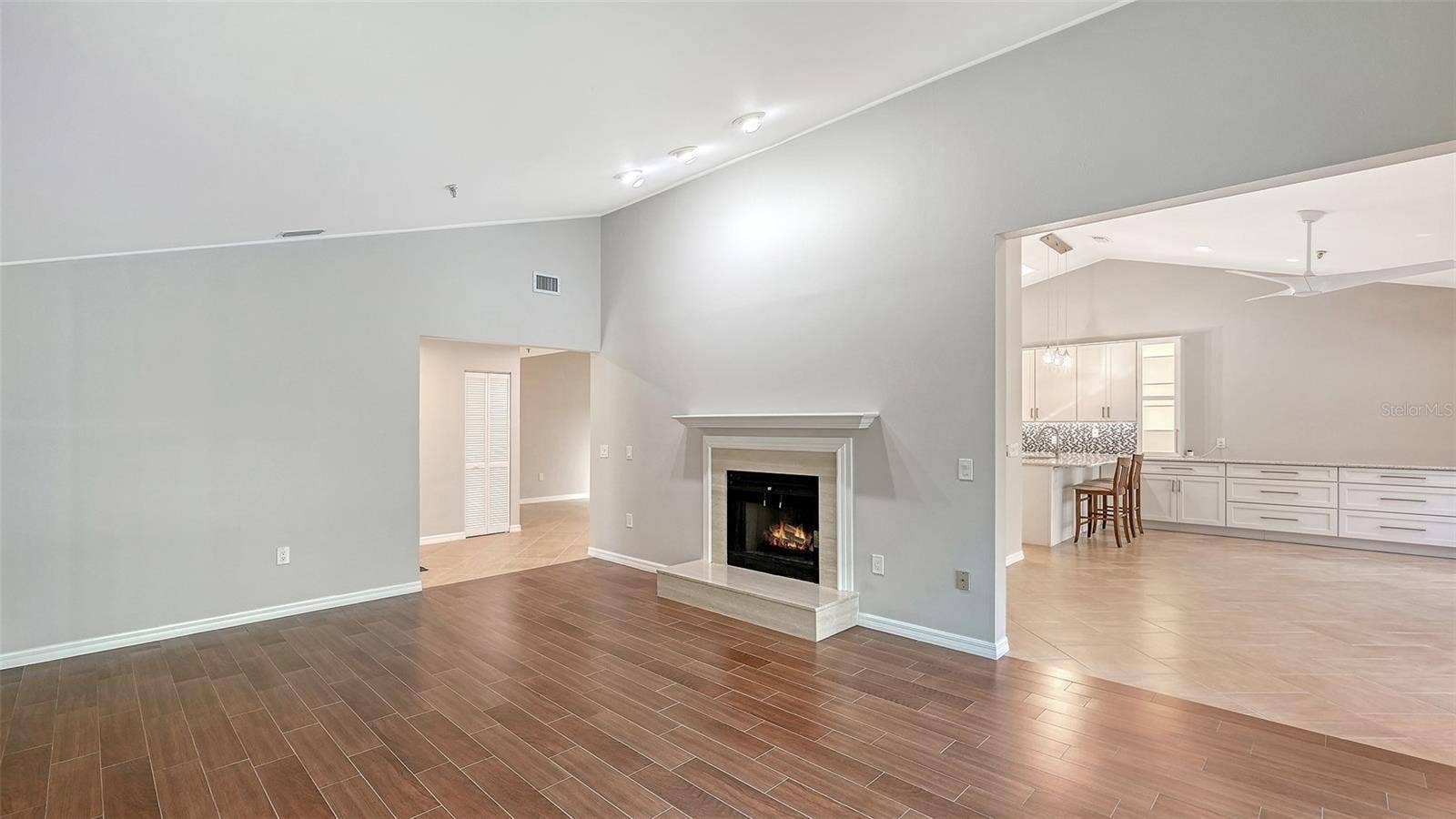 2245 HARBOURSIDE DRIVE, #101, Longboat Key, FL 34228 2245 HARBOURSIDE DRIVE, #101, Longboat Key, FL 34228