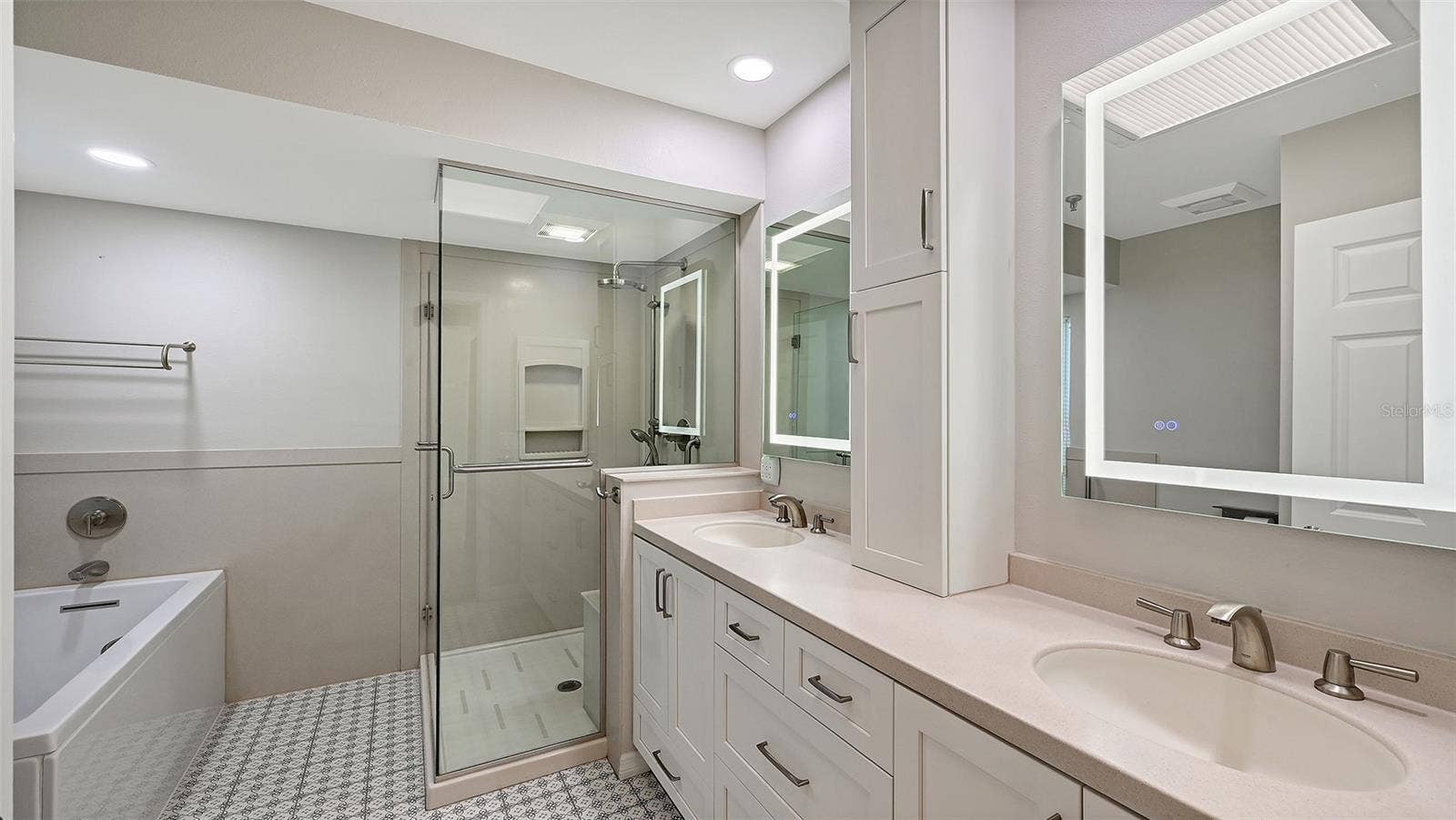 2245 HARBOURSIDE DRIVE, #101, Longboat Key, FL 34228 2245 HARBOURSIDE DRIVE, #101, Longboat Key, FL 34228