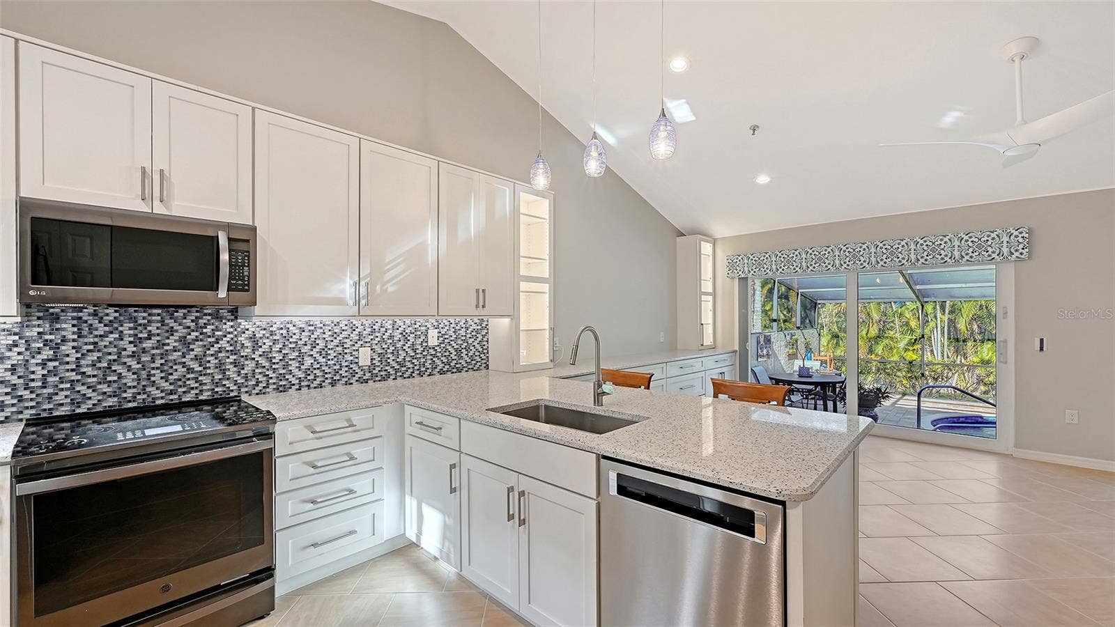 2245 HARBOURSIDE DRIVE, #101, Longboat Key, FL 34228 2245 HARBOURSIDE DRIVE, #101, Longboat Key, FL 34228