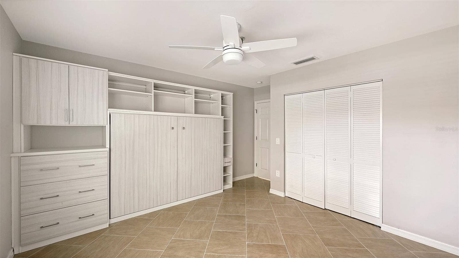 2245 HARBOURSIDE DRIVE, #101, Longboat Key, FL 34228 2245 HARBOURSIDE DRIVE, #101, Longboat Key, FL 34228